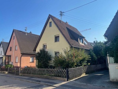 Charmantes Schmuckstück mit Wintergarten - Einfamilienhaus mit Potenzial!