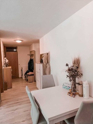 2-Zimmer-Wohnung mit Terrasse Garten, Einbauküche und Tiefgaragenstellplatz