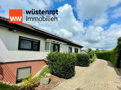 EFH mit Einliegerwohnung! Mehrgenerationen oder Wohnen/Arbeiten unter einem Dach! Sie entscheiden!