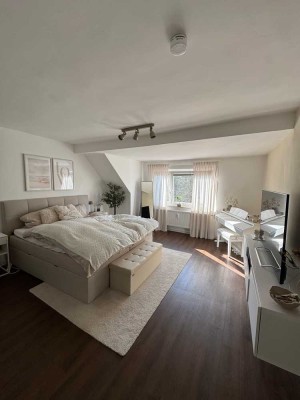 Freundliche und gepflegte 4-Zimmer-DG-Wohnung in Altenkirchen (Westerwald)