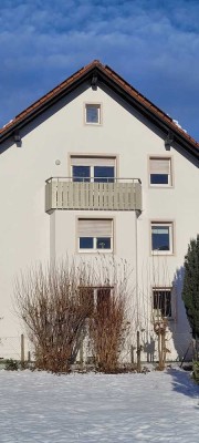 Isny: Hübsche 3-Zimmer-Dachwohnung ab Jan. '26
