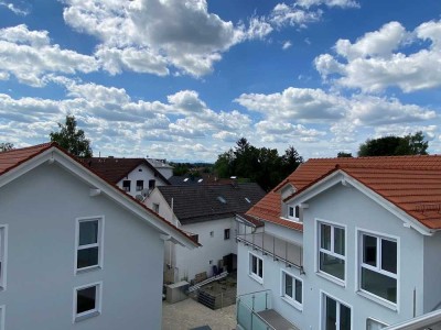 Highlight über den Dächern von Grafing - riesige Dachgeschosswohnung mit 2 Loggien sowie 2 Balkone