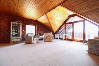 Ihr neues Zuhause in ruhiger Lage und traumhafter Aussicht inkl. Einliegerwohnung