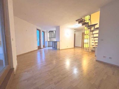 Attraktive Maisonette-Wohnung in Feldrandlage - Tiefgarage inklusive!