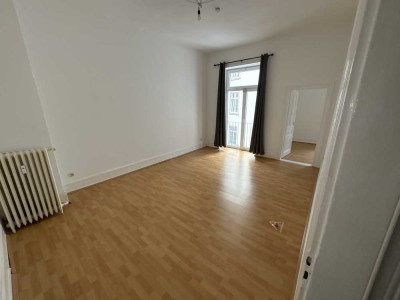 2-ZI-WHG NAHE MAINUFER / HOLBEINSTEG