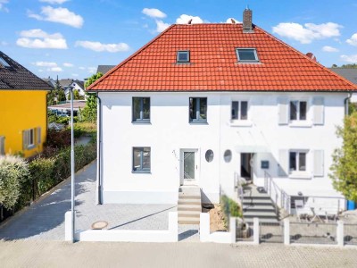 Großzügige Doppelhaushälfte mit 4 Zimmern, Terrasse und Garage