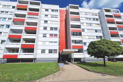 Gut geschnittene 2 ½-Zimmer-DG-Wohnung ohne Schrägen!