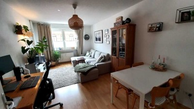 WI-City, Nähe Elsässer Platz: Helle 2,5 bis 3-Zimmer-Wohnung; Balkon; Tageslicht-Wannenbad;EBK mögl.