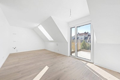 ZUM VERLIEBEN: EIN DACHGESCHOSS-TRAUM MIT BALKON