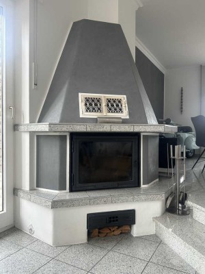 kreatives Architektenhaus mit lichtdurchfluteten Räumen und gehobenem Wohnkomfort.