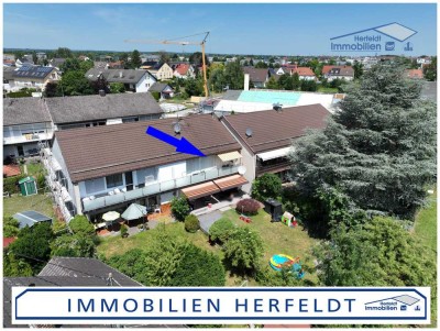 Gepflegte 3-Zimmer-Wohnung mit schönem Balkon und Garage in einem 4-Parteien-Haus in ruhiger Lage