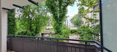 Provisionsfrei vom Eigentümer! Helle 3 ZW mit großem Balkon