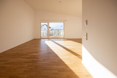 Hochwertige 3-Zimmer Dachgeschosswohnung (AW08)