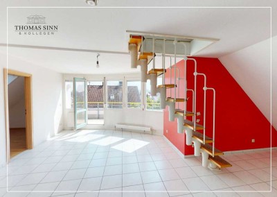 GEPFLEGTE 2,5-ZIMMER-DG-WOHNUNG MIT WOHNLICH AUSGEBAUTER BÜHNE - TG-STELLPLATZ - AUSSENSTELLPLATZ