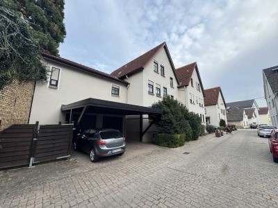 2 ZKB Dachgeschosswohnung in Ortskernlage mit Blick auf die Weinberge