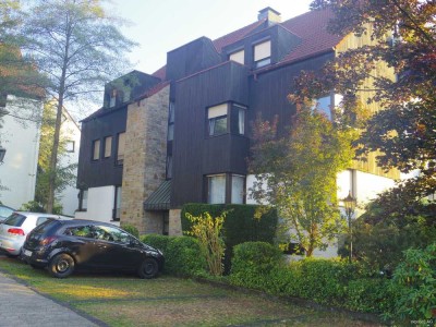Schöne kleine Tiefpaterren-Wohnung mit Terasse und kleinem Gartenanteil in Bestlage - Klosterviertel