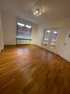 Exklusive 4 Zimmer Wohnung inkl. Balkon und Küche