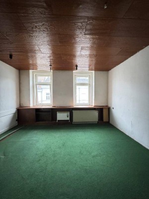 ***Charmanter 1-Zimmer-Altbau in Toplage***