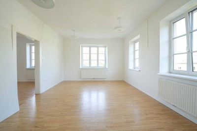 Altbaucharme in Wels: 92m², 3 Zimmer, gepflegt und perfekt ausgestattet!