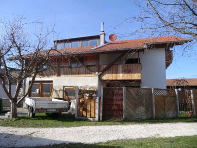 Wunderschöne 3 - Zimmer Wohnung in ländlicher Gegend von Teisendorf zu vermieten !