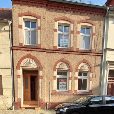Teilsanierter, attraktiver Altbau  für die ganze Familie im Herzen Jüterbogs, unweit  Berlin
