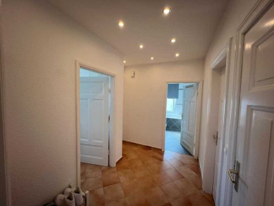 Große 3 Zi.-Whg. ca. 72qm, in der Schwartauer Allee 113, FREI zum 01.11.2025