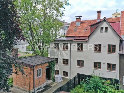 Kernsaniertes Denkmaljuwel: Zentrale 3-Zimmer-Wohnung mit ökologischem Wohnkonzept