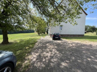 Schöne 3 Raum Wohnung in ruhiger Lage