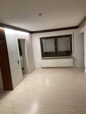 2-Zimmer-Wohnung mit Balkon und Einbauküche in Gundelsheim