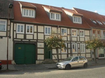 Attraktive und modernisierte 2-Raum-OG-Wohnung in Kyritz
