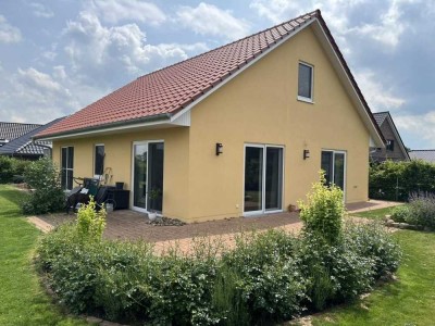 * Reserviert * Energie A+: Neuer Bungalow mit Ausbaureserve (von privat)