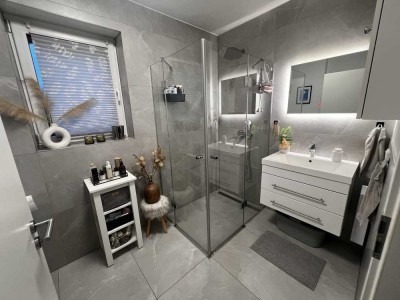 Wunderschöne 2-Zimmer-Wohnung mit 2 Balkonen ab Mai verfügbar