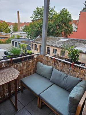 Schöne kernsanierte Altbauwohnung in zentraler Südstadtlage