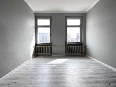 Renovierte 1 Zimmer Wohnung mit Wohnküche und EBK in Berlin-Wilmersdorf - frei zum 01. November