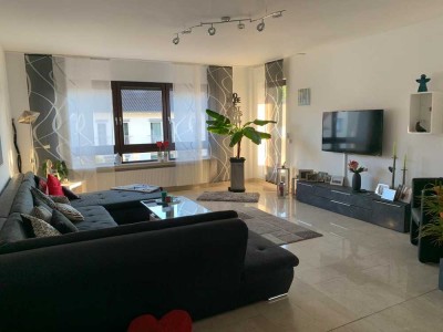 Große Luxusw165ohnung in Kohlhof