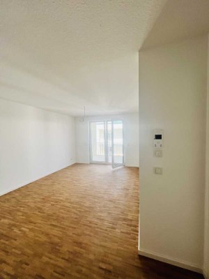 Schöne und hochwertig 2,5 Zi- Wohnung mit Balkon in Hockenheim ab 01. 12. 2024