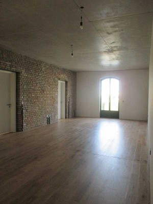 Extravagante Loft-Wohnung im Industriedenkmal zu vermieten!