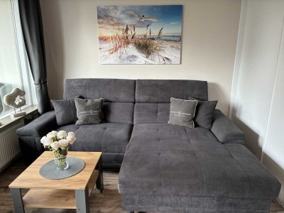 Kleine, feine Traumwohnung mit Meerblick, 100 Meter zum  Strand, TOP Saniert!