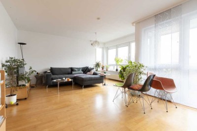 Stilvolle 3,5-Zimmer-Wohnung ideal für Familien, Singles und Paare mit Balkon und Weitblick!