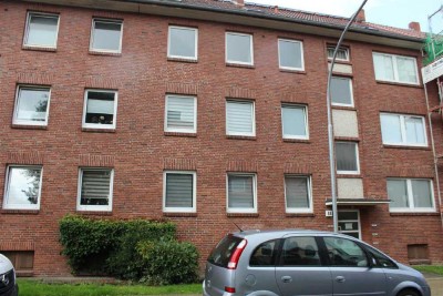 TT bietet an: Gemütliche 3-Zimmer-Mietwohnung mit Balkon in Heppens!