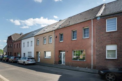 Sommertraum! Modernisiertes Reihenhaus mit Flair – direkt an der schönen Rur.