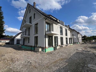 Sonnige, hochwertige 3-Zimmer-NEUBAU-Wohnung mit 2 Balkonen