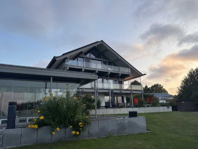 Exklusives Fachwerkhaus in Hanglage mit Weitblick über die Holsteinische Schweiz