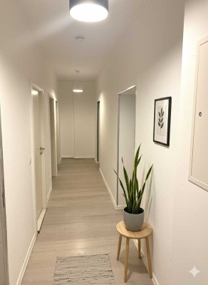 freie 5 Zimmerwohnung