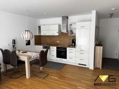 Gehobene 2,5 Zimmer Whg. mit Balkon und Stellplatz