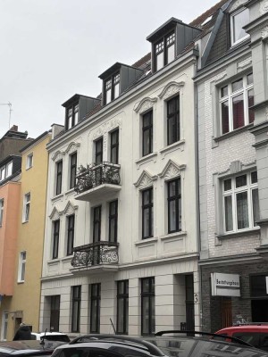 Charmante Maisonette-Dachgeschoss-Wohnung im denkmalgeschützen Altbau