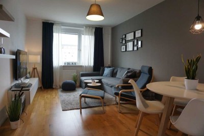 Schöne moderne 3 Zimmer voll möblierte und ausgestattete Wohnung in Friedrichsfelde