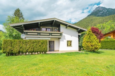 Landhaus mit großem Grundstück in traumhafter Lage am Fuße der Steinberge