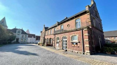 EHEMALIGER RITTERHOF IN SÖLDE 2 ZIMMER WOHNUNG IN SEHR IDYLLISCHER LAGE MIT AUßENSTELLPLATZ