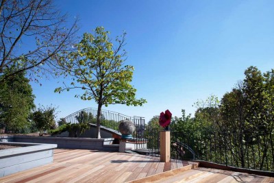 "Haus im Haus" mit 160 m² Dachgarten in einzigartigem Kunstensemble